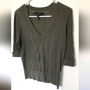 White house black market forest green sweater